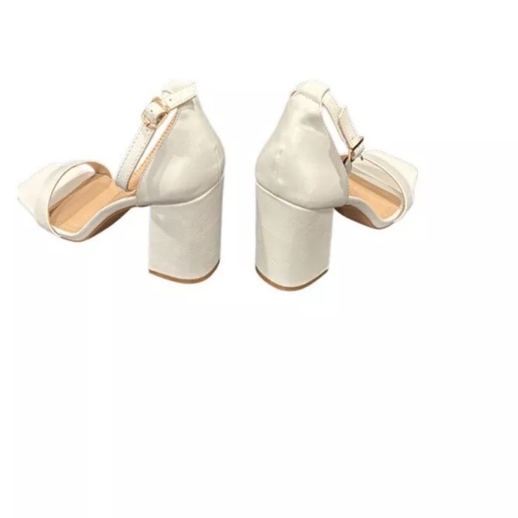 IDIFU‎ NWOT White Block Heel Ankle Strap Wrap Sandal in size 10. - Picture 3 of 6